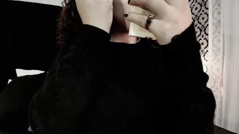 Ade  online show from October 2025 07:51:01 PM