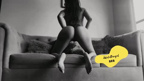 Snapshot of adelarangel chatting on January 2025 10:34:01 PM Adela Rangel START Mon to Sat from 3pm - 9pm COL time online show from January 2025 10:34:01 PM