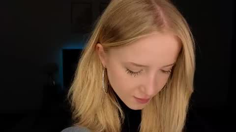 Snapshot of adele_armas chatting on June 2026 08:54:01 PM Adele online show from June 2026 08:54:01 PM