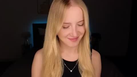 Snapshot of adele_armas chatting on June 2026 09:30:02 PM Adele online show from June 2026 09:30:02 PM