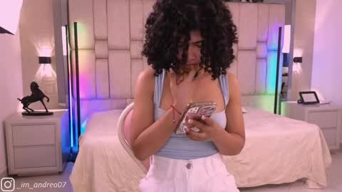 Andrea online show from May 2026 12:13:02 PM