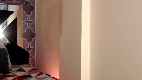 Snapshot of adele_cruzz chatting on January 2026 10:25:02 PM adele cruzz online show from January 2026 10:25:02 PM