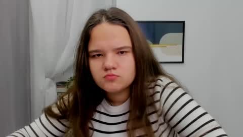 adelecruzz online show from February 2025 08:11:02 AM