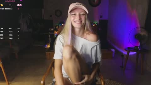 Snapshot of adelelyv chatting on January 2025 02:58:01 PM Adele online show from January 2025 02:58:01 PM