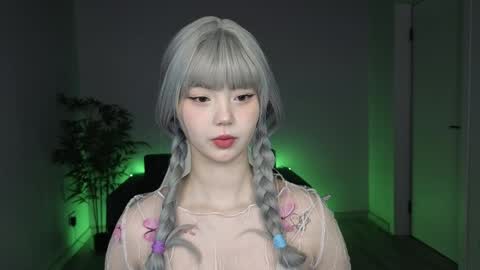 Snapshot of adelina__flower chatting on April 2026 01:36:02 AM adelina__flower online show from April 2026 01:36:02 AM