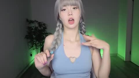 Snapshot of adelina__flower chatting on April 2026 01:55:02 AM adelina__flower online show from April 2026 01:55:02 AM