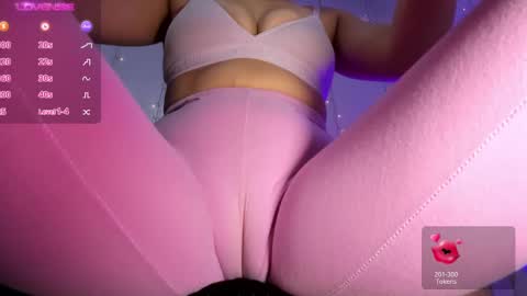 adelinaconte1 online show from February 2025 07:10:01 PM