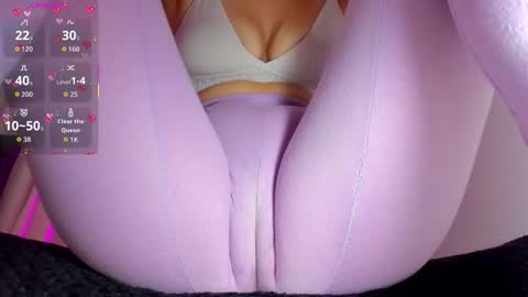 adelinaconte1 online show from February 2026 03:30:02 PM