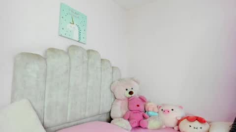 Snapshot of adeline1__ chatting on April 2026 03:46:02 PM dahia online show from April 2026 03:46:02 PM