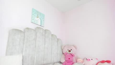 Snapshot of adeline1__ chatting on April 2026 04:45:02 PM dahia online show from April 2026 04:45:02 PM