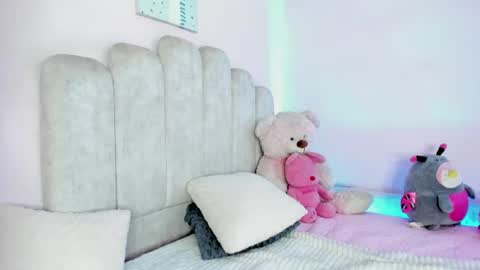 Snapshot of adeline1__ chatting on June 2026 04:34:02 PM dahia online show from June 2026 04:34:02 PM