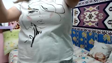 Larisa online show from November 2025 11:09:01 AM