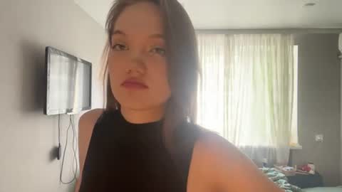 Mia online show from July 2026 12:48:02 PM