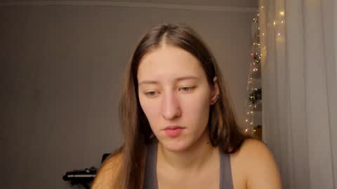 Snapshot of adellqueen chatting on December 2024 10:31:01 PM Adell online show from December 2024 10:31:01 PM