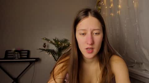 Snapshot of adellqueen chatting on February 2025 10:28:02 PM Adell online show from February 2025 10:28:02 PM