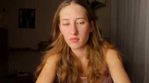 Snapshot of adellqueen chatting on September 2025 09:39:02 PM Adell online show from September 2025 09:39:02 PM