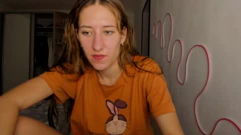 Snapshot of adellqueen chatting on April 2026 09:34:03 PM Adell online show from April 2026 09:34:03 PM