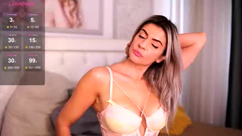 Snapshot of adelyn_chase chatting on October 2025 09:43:02 AM Adelyn online show from October 2025 09:43:02 AM