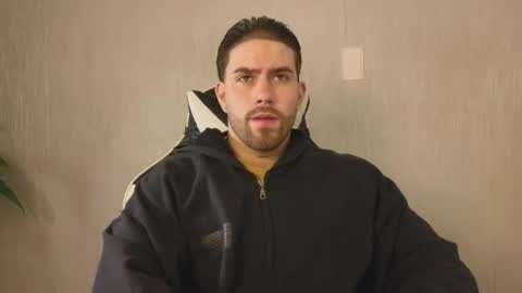 Ades online show from November 2025 12:02:02 PM