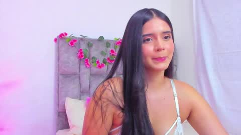 Snapshot of adhara__evanss chatting on January 2025 11:14:01 PM online show from January 2025 11:14:01 PM