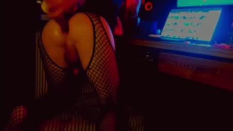 Snapshot of adicta37 chatting on October 2025 06:47:01 AM adicta37 online show from October 2025 06:47:01 AM