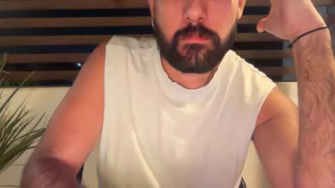 Snapshot of adolfofo chatting on December 2025 01:34:01 AM adolfofo online show from December 2025 01:34:01 AM