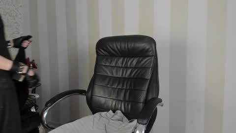 Snapshot of adonbev chatting on March 2026 05:13:01 AM adonbev online show from March 2026 05:13:01 AM