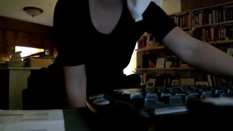 Snapshot of adorable22 chatting on January 2025 03:09:02 AM adorable22 online show from January 2025 03:09:02 AM