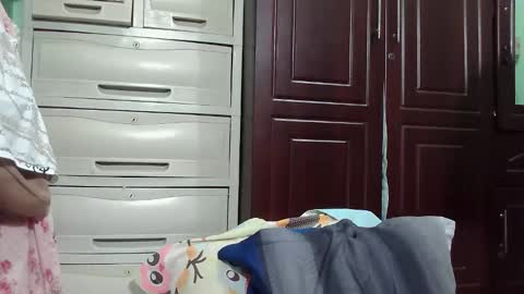 annelovesu online show from April 2026 01:48:02 PM