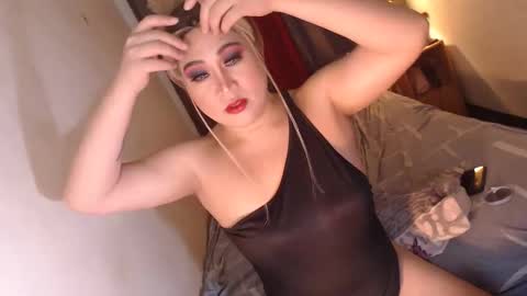 MsKim  online show from April 2026 01:48:01 AM