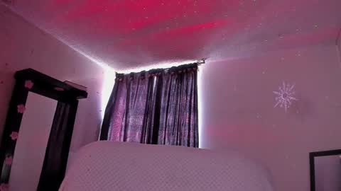 Snapshot of adorabolt chatting on January 2025 07:06:01 PM Stormi online show from January 2025 07:06:01 PM