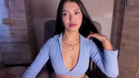 Snapshot of adorabolt chatting on September 2025 08:53:01 PM Stormi online show from September 2025 08:53:01 PM