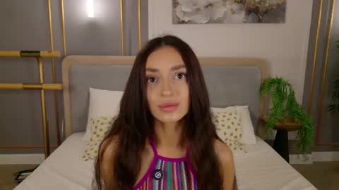 adoracortes online show from June 2026 05:14:01 AM