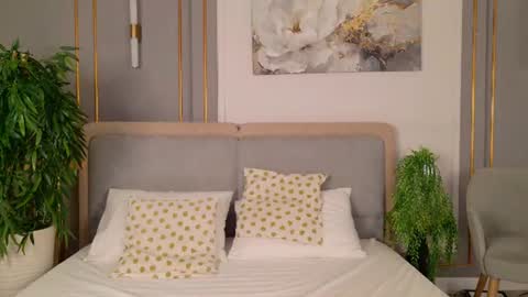 adoracortes online show from July 2026 05:11:01 AM