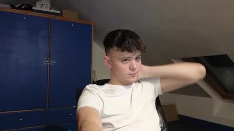 Snapshot of adr_twink chatting on December 2024 11:35:02 PM ADR Twink online show from December 2024 11:35:02 PM