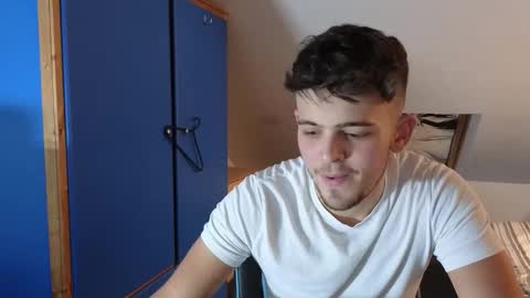 Snapshot of adr_twink chatting on October 2025 11:26:02 PM ADR Twink online show from October 2025 11:26:02 PM