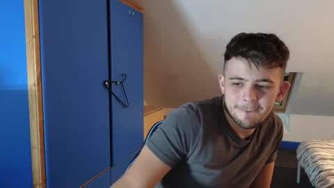 Snapshot of adr_twink chatting on October 2025 01:28:01 AM ADR Twink online show from October 2025 01:28:01 AM