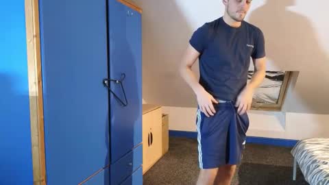 Snapshot of adr_twink chatting on October 2025 12:36:02 AM ADR Twink online show from October 2025 12:36:02 AM