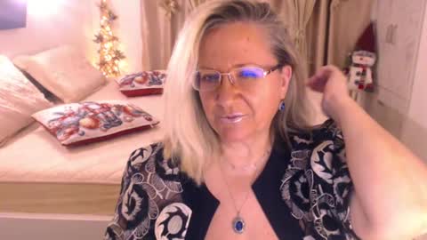 Cryna online show from December 2024 03:31:02 PM