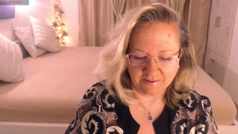 Cryna online show from January 2025 04:54:02 AM