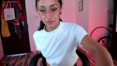 Adrena10 online show from April 2026 08:25:02 PM
