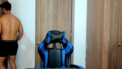 Adrian del Mar online show from May 2026 10:38:02 PM