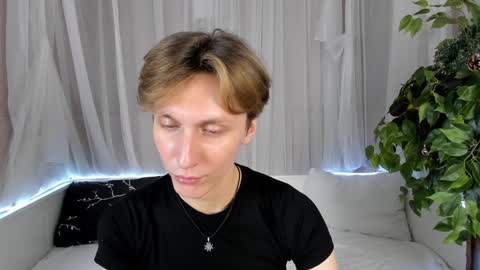 Adrian online show from December 2024 06:57:02 PM