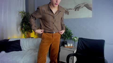 Adrian online show from December 2024 04:24:02 PM