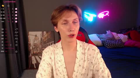 Adrian online show from January 2025 06:27:01 PM