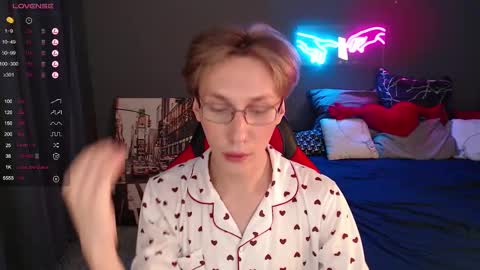 Adrian online show from January 2025 03:39:02 PM