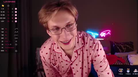 Adrian online show from February 2025 04:14:02 PM