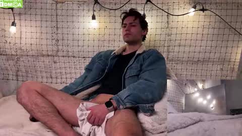 Adrian online show from March 2026 04:08:01 AM