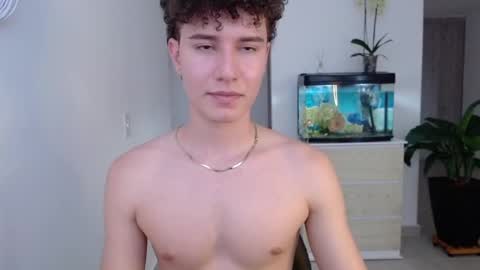 Snapshot of adrian_morelli chatting on December 2024 09:37:02 PM adrian morelli online show from December 2024 09:37:02 PM