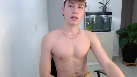 Snapshot of adrian_morelli chatting on December 2024 10:32:02 PM adrian morelli online show from December 2024 10:32:02 PM